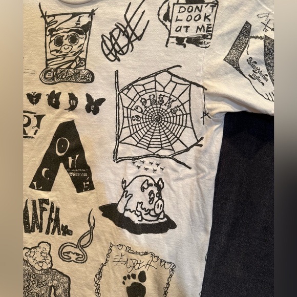 Supreme 2017 Men’s White Graffiti Style Graphic Dream Tee Shirt - Picture 4 of 5